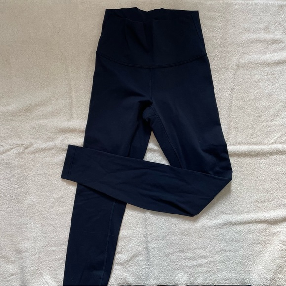 Lululemon navy leggings - Picture 2 of 5